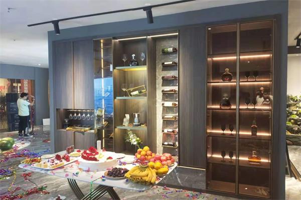 在縣城定制加盟到底好不好？需要花費多少錢？