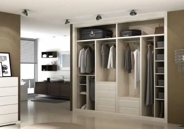 定制衣柜標準尺寸一般是多少?